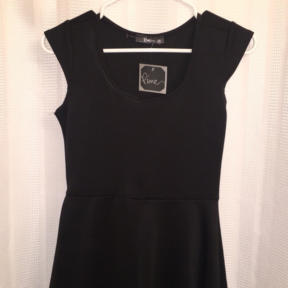 *NWT* LBD Fit and Flare Black Dress - Picture 4 of 5